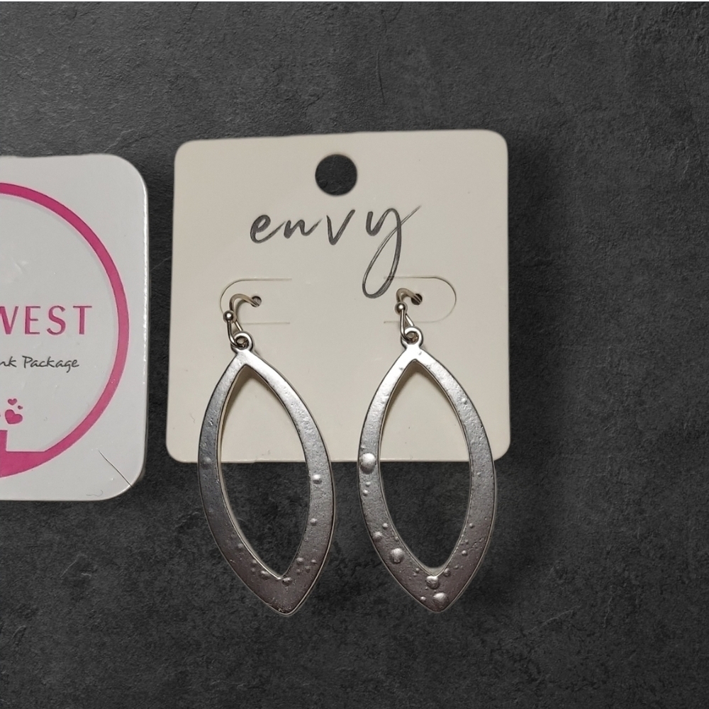 Nwt Nadine West Silver Textered Drop Earrings ~1 1/2